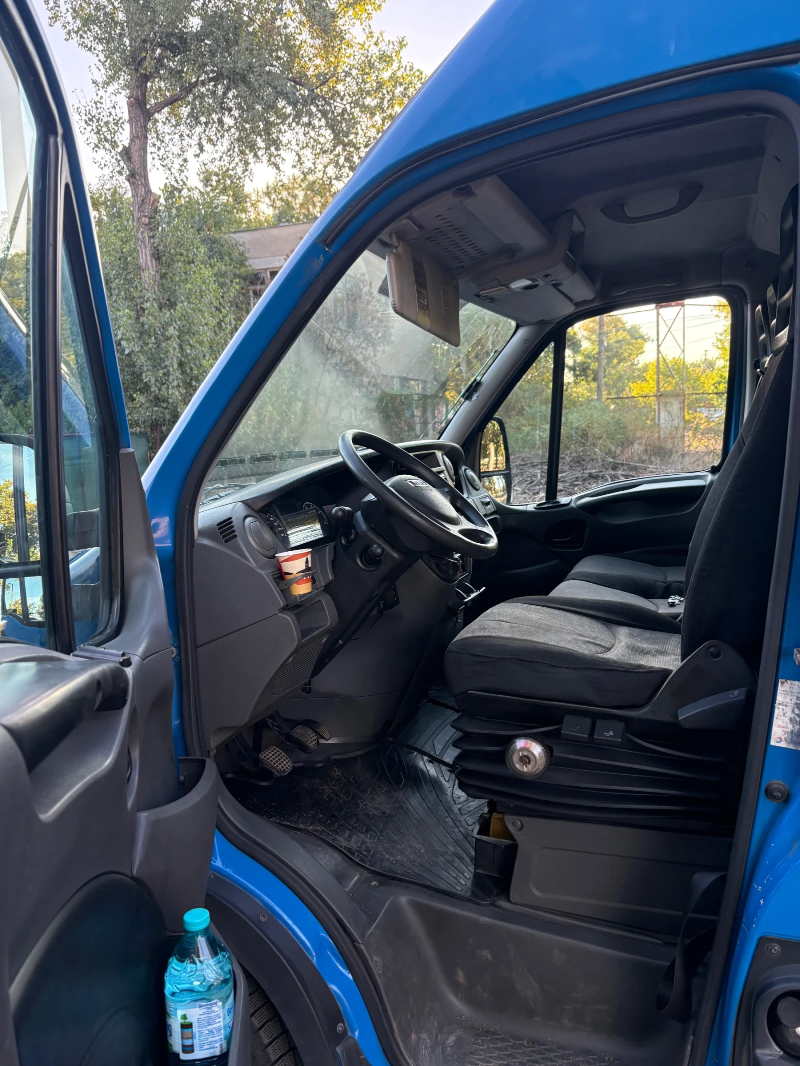 Iveco 35c17 Фургон  4, 4дължина 1, 86висок на 1, 80широк, снимка 5 - Бусове и автобуси - 55950081