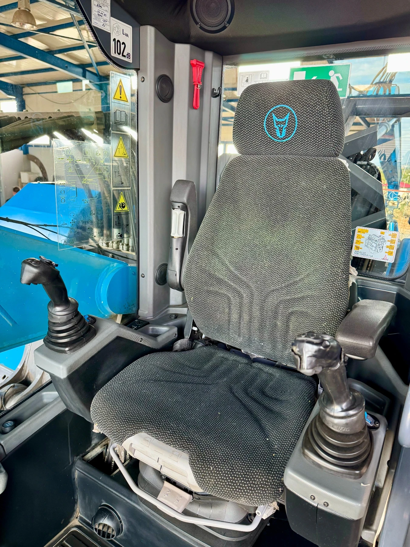  Fuchs MHL 335  | Mobile.bg   12