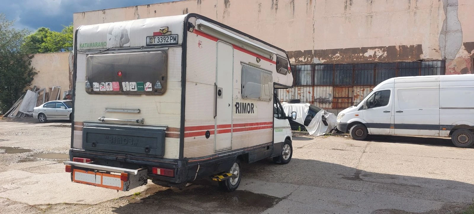 Кемпер Ford Transit, снимка 3 - Каравани и кемпери - 54729204