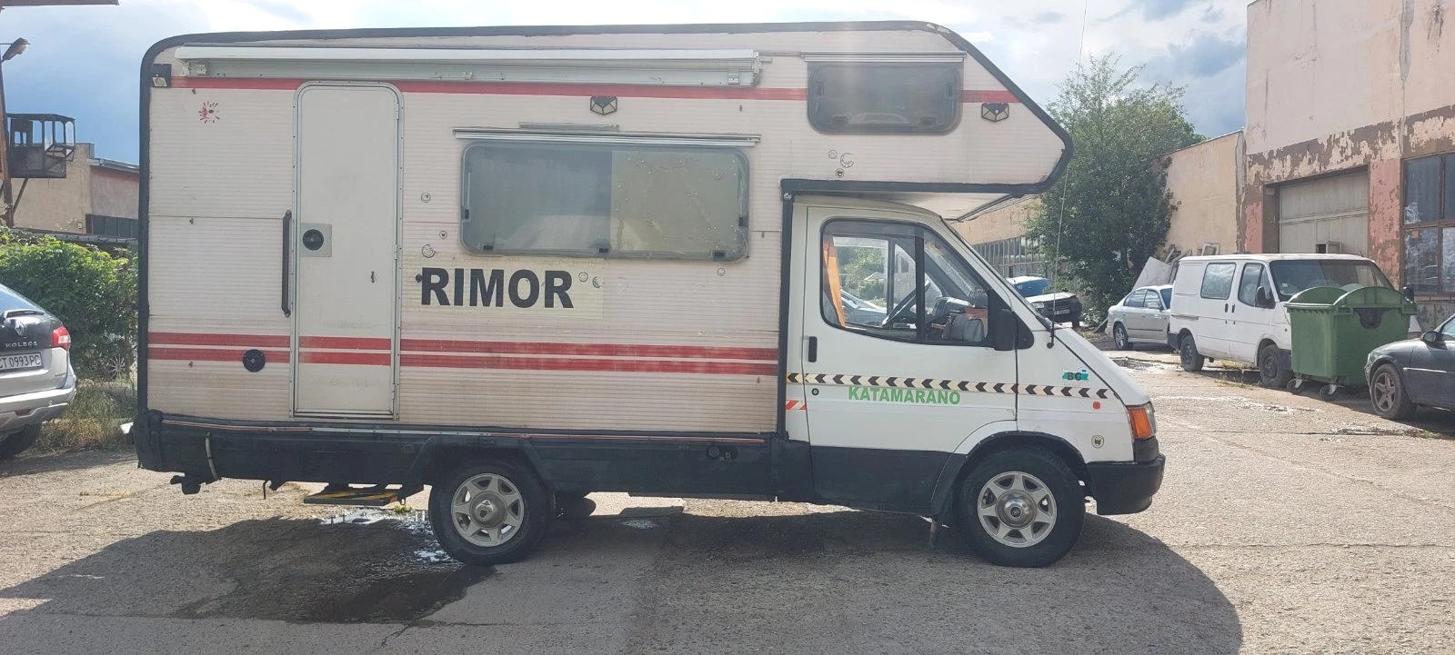 Кемпер Ford Transit, снимка 2 - Каравани и кемпери - 54729204