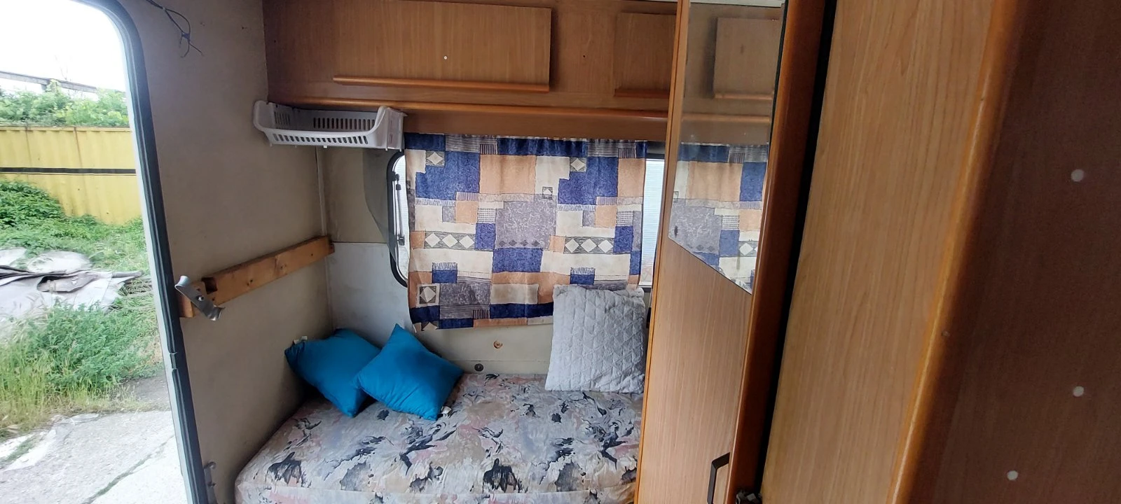 Кемпер Ford Transit, снимка 15 - Каравани и кемпери - 54729204