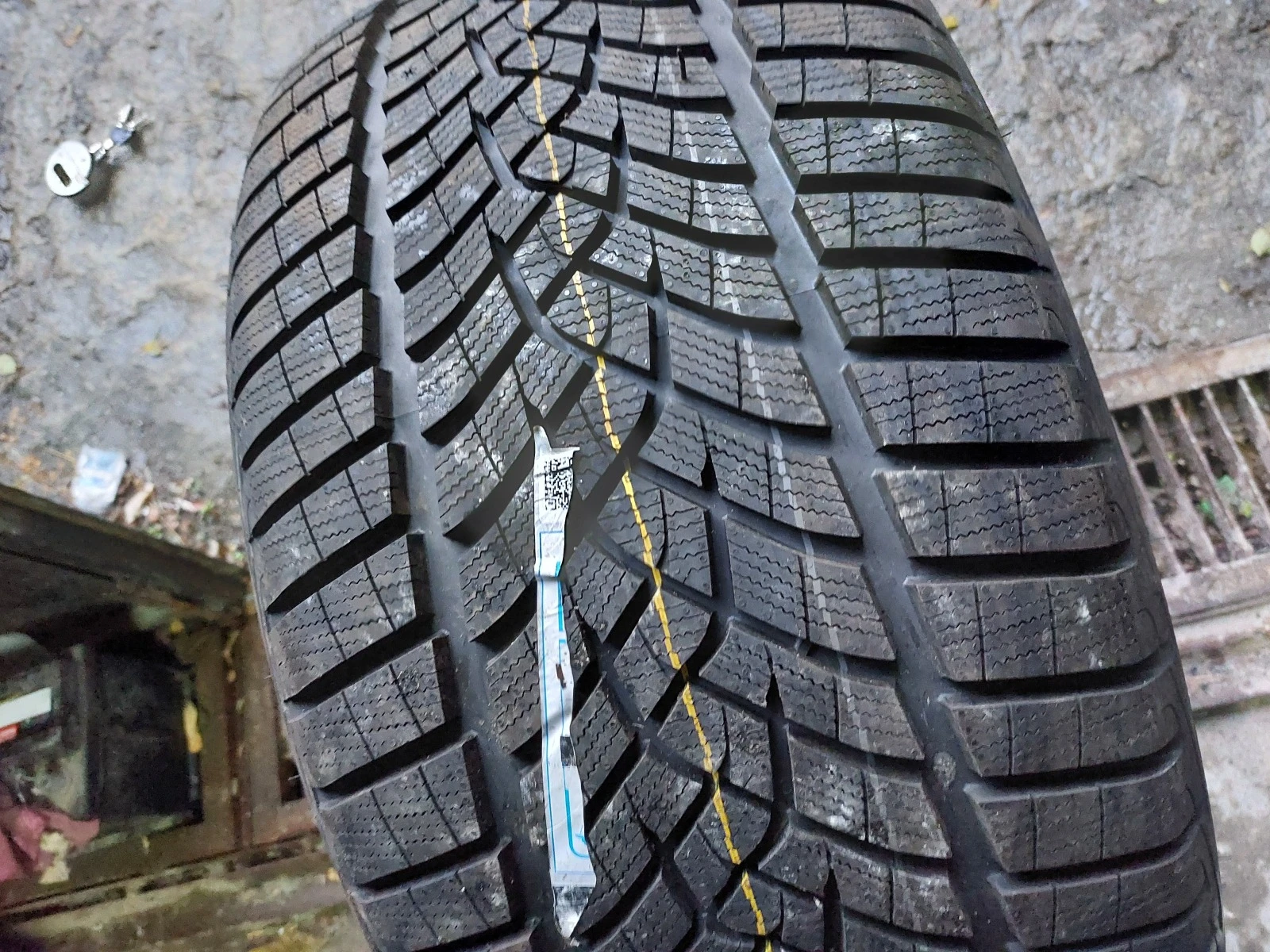 ���� 295/35R21 | Mobile.bg � ����������� 2
