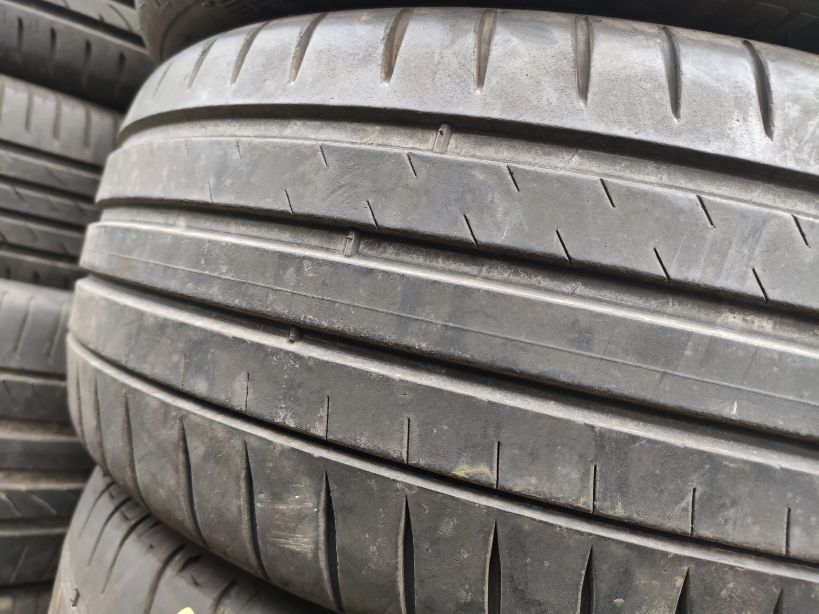 Гуми Летни 205/45R17, снимка 2 - Гуми и джанти - 54987342