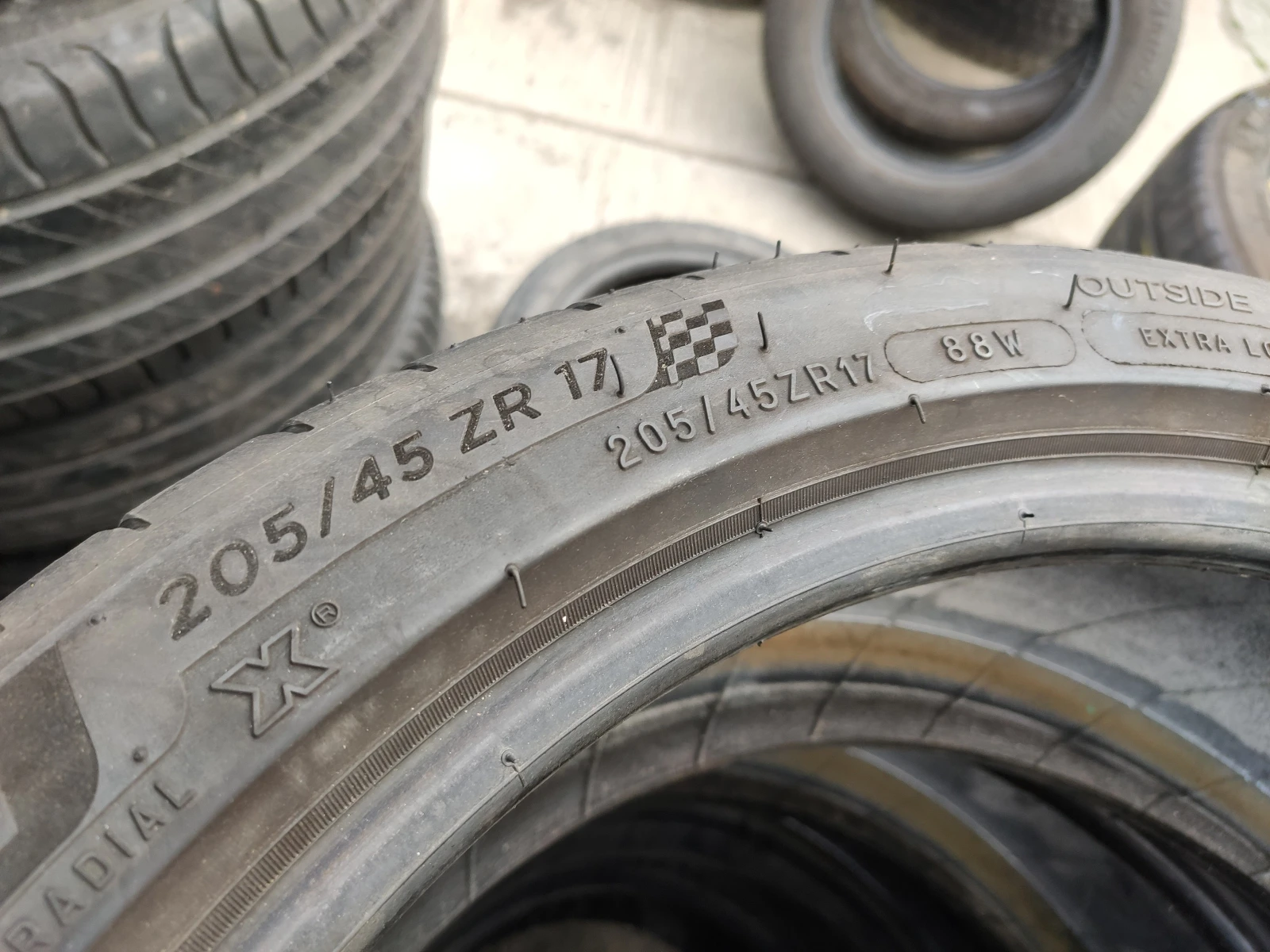 Гуми Летни 205/45R17, снимка 6 - Гуми и джанти - 54987342