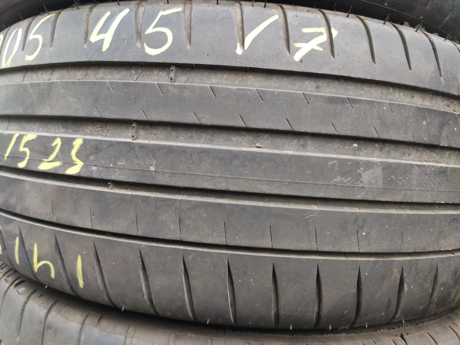 Гуми Летни 205/45R17, снимка 3 - Гуми и джанти - 54987342