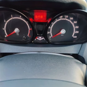 Ford Fiesta 1.25i* TITANIUM* 131х.км* , снимка 12