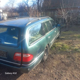 Mercedes-Benz E 230, снимка 4