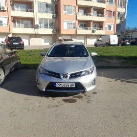 Toyota Auris, снимка 1