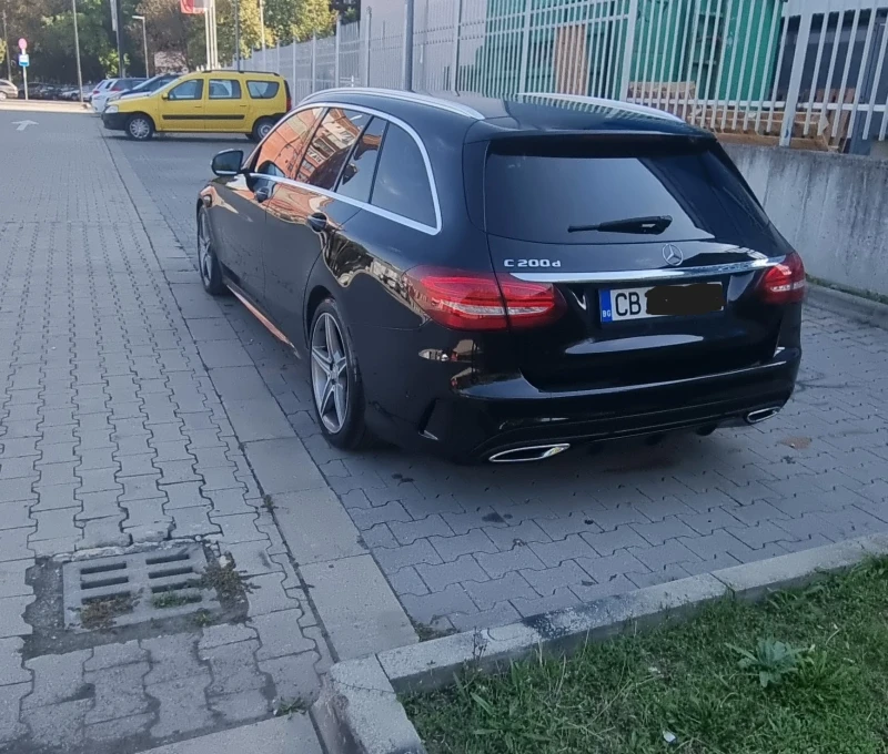 Mercedes-Benz C 220 AMG, снимка 3 - Автомобили и джипове - 47339357