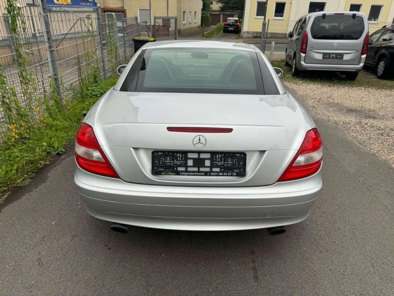 Mercedes-Benz SLK 200 Kompressor, снимка 8 - Автомобили и джипове - 48817763