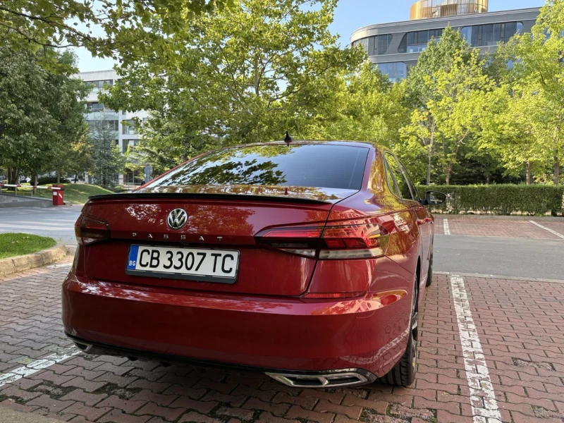 VW Passat R-Line, 2.0 TSI, 38k км, Автоматик, снимка 5 - Автомобили и джипове - 52084979