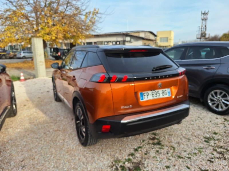 Peugeot 2008 1.5d* GT-LINE/НАВИ/КАМЕРА/ ЛЕД/КЕЙЛЕС/ДИСТРОНИК* , снимка 6 - Автомобили и джипове - 52581932