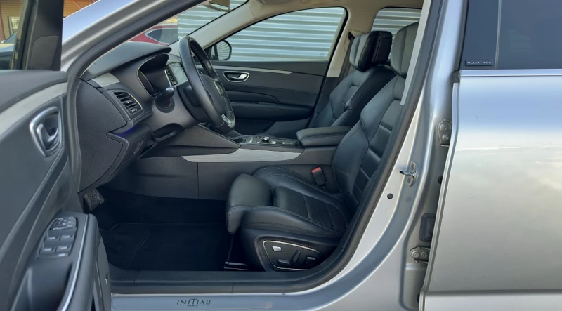 Renault Talisman INITIALE 1.6TCe 200кс. 4CONTROL Head-up Distronic, снимка 5 - Автомобили и джипове - 52583341