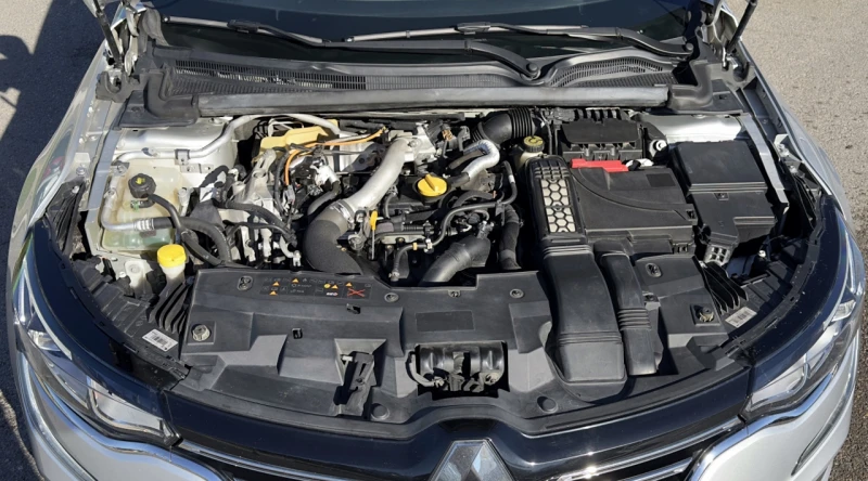 Renault Talisman INITIALE 1.6TCe 200кс. 4CONTROL Head-up Distronic, снимка 17 - Автомобили и джипове - 52583341