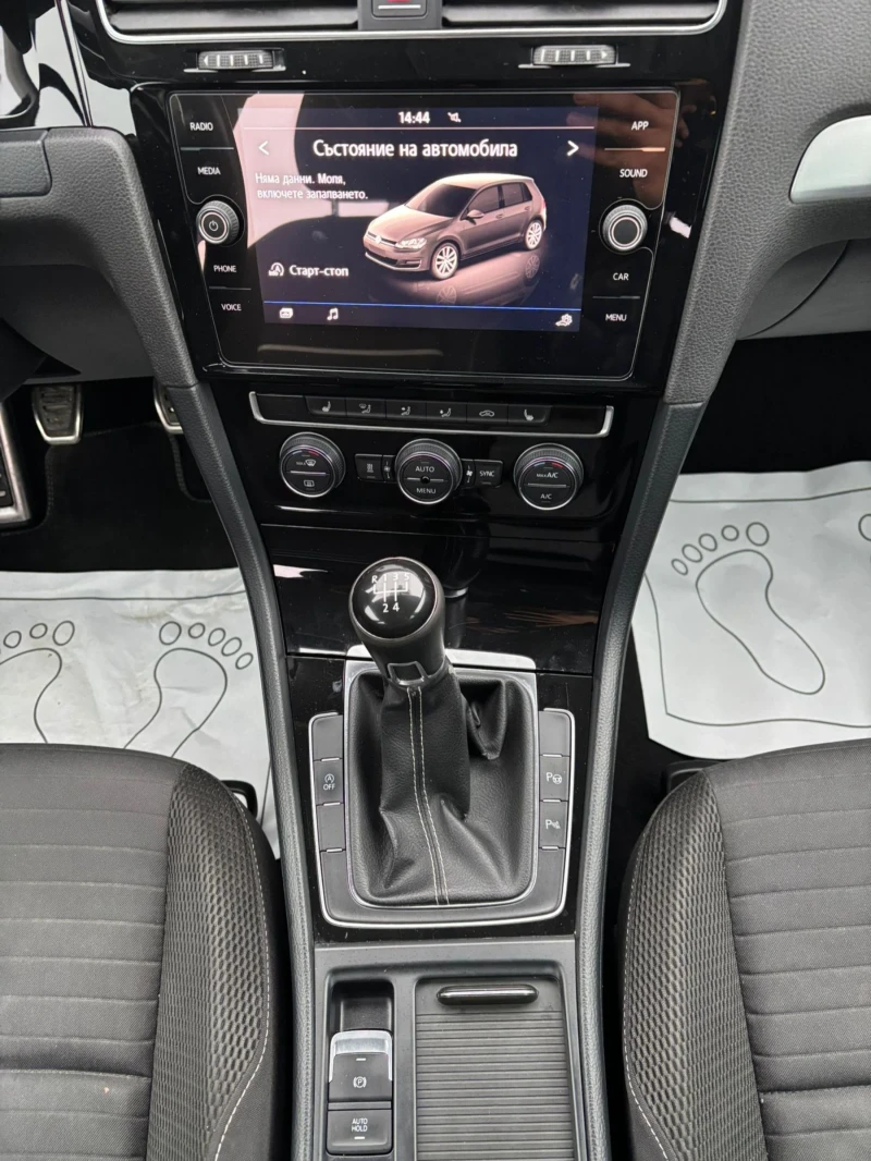 VW Golf 1.6tdi  CUP, снимка 10 - Автомобили и джипове - 52875492