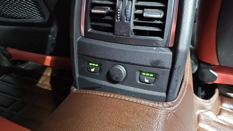 BMW 330 M-PACK/FULL/B48/Пълна сервизна история !!!, снимка 12 - Автомобили и джипове - 52937802