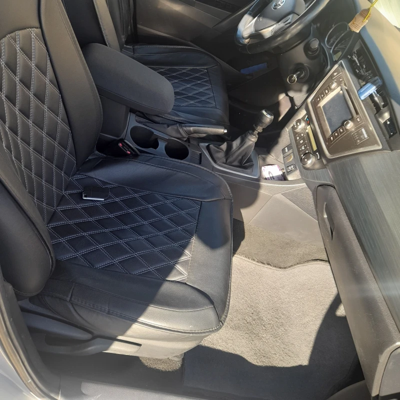 Toyota Auris, снимка 12 - Автомобили и джипове - 52965131