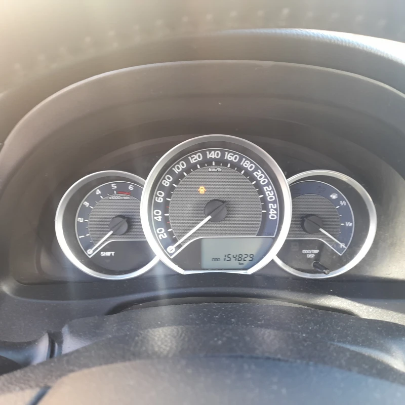 Toyota Auris, снимка 7 - Автомобили и джипове - 52965131