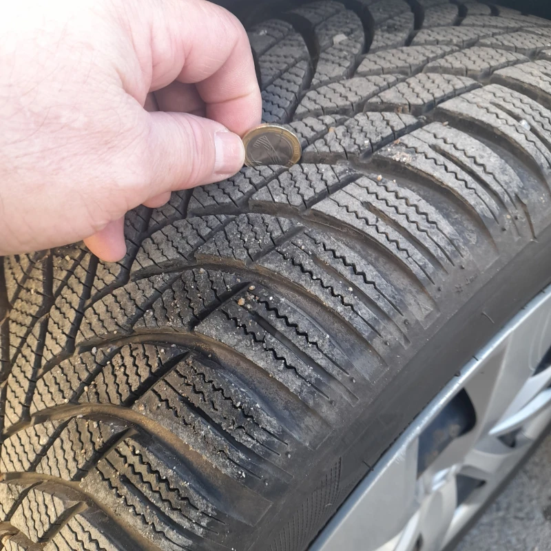 Toyota Auris, снимка 10 - Автомобили и джипове - 52965131