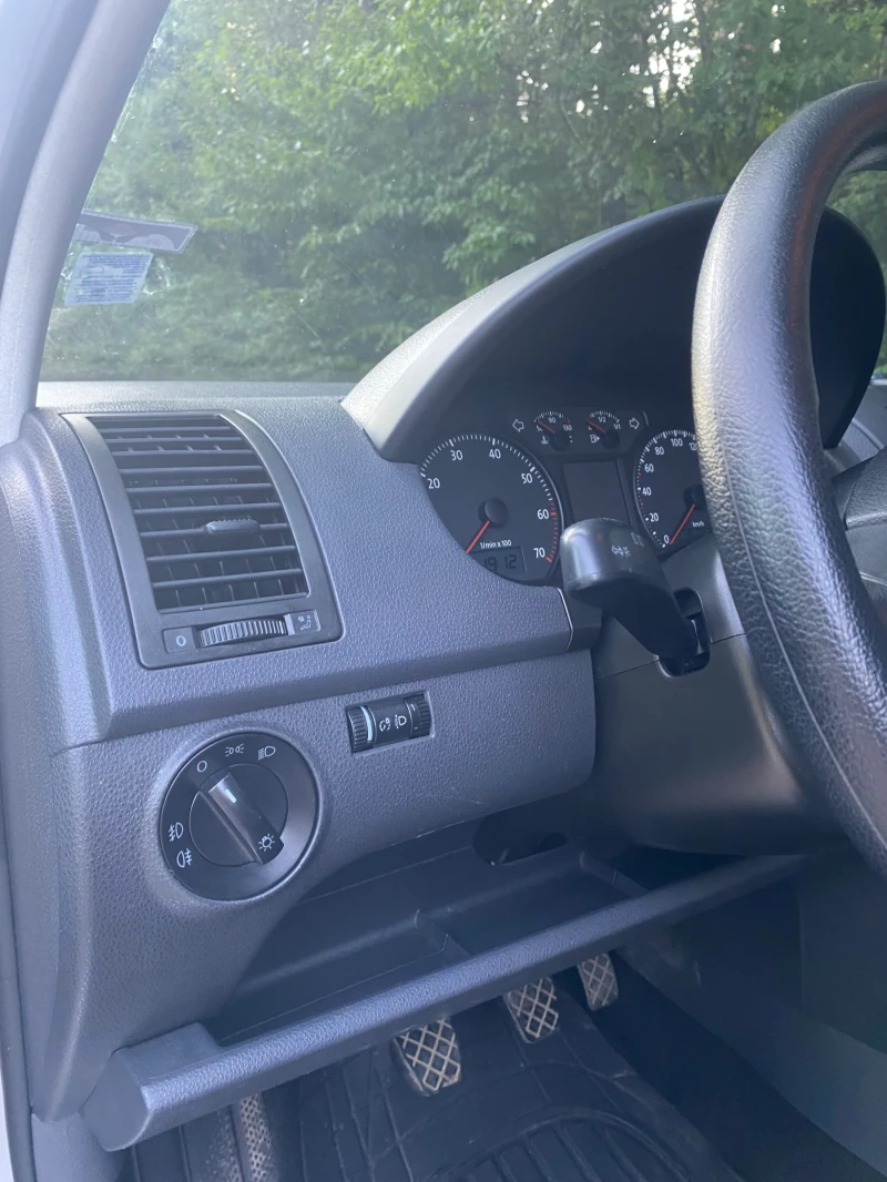VW Polo, снимка 9 - Автомобили и джипове - 53401140