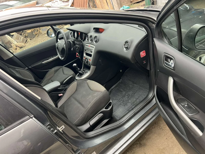 Peugeot 308 1.6i 120кс 2010г EURO 5, снимка 11 - Автомобили и джипове - 53499141