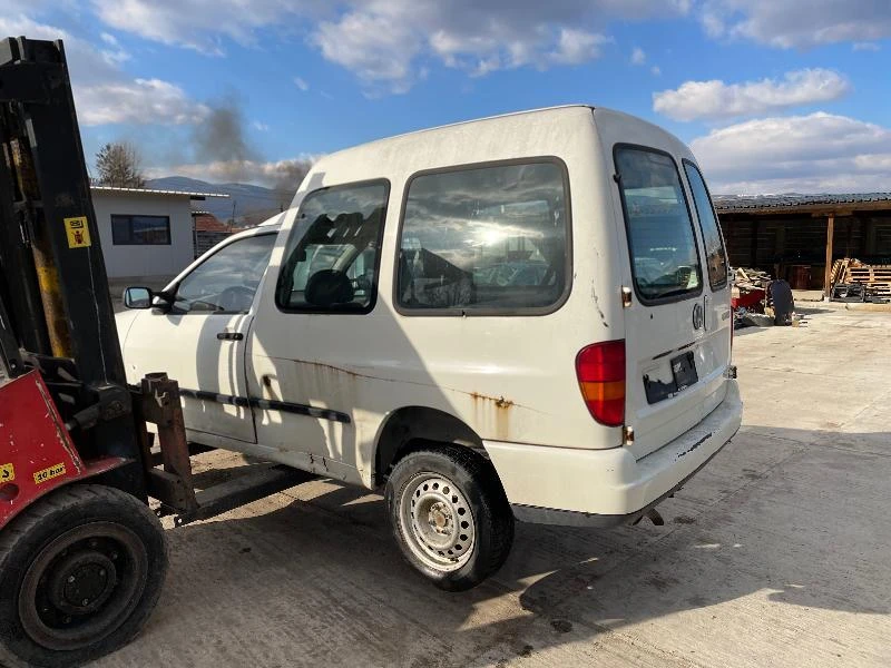 VW Caddy 1.9D 64hp 1Y, снимка 4 - Автомобили и джипове - 45090206