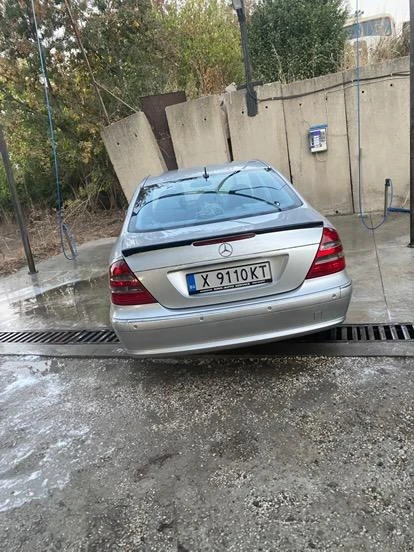 Mercedes-Benz E 270 Avangarde, снимка 16 - Автомобили и джипове - 48482004