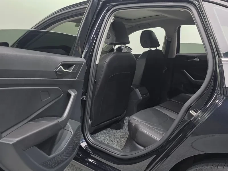 VW Jetta 1.5 Tsi Prestige, снимка 16 - Автомобили и джипове - 55610676