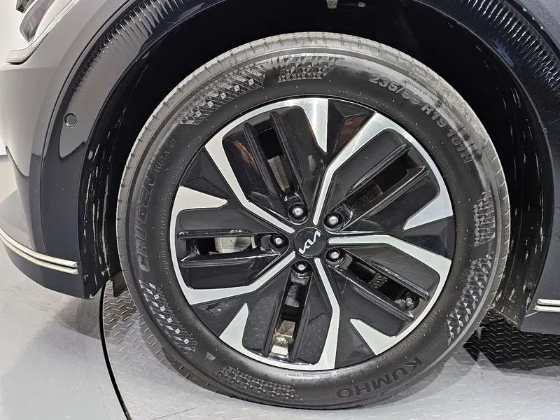 Kia EV6 Long Range 4Wd Earth, снимка 9 - Автомобили и джипове - 56682713