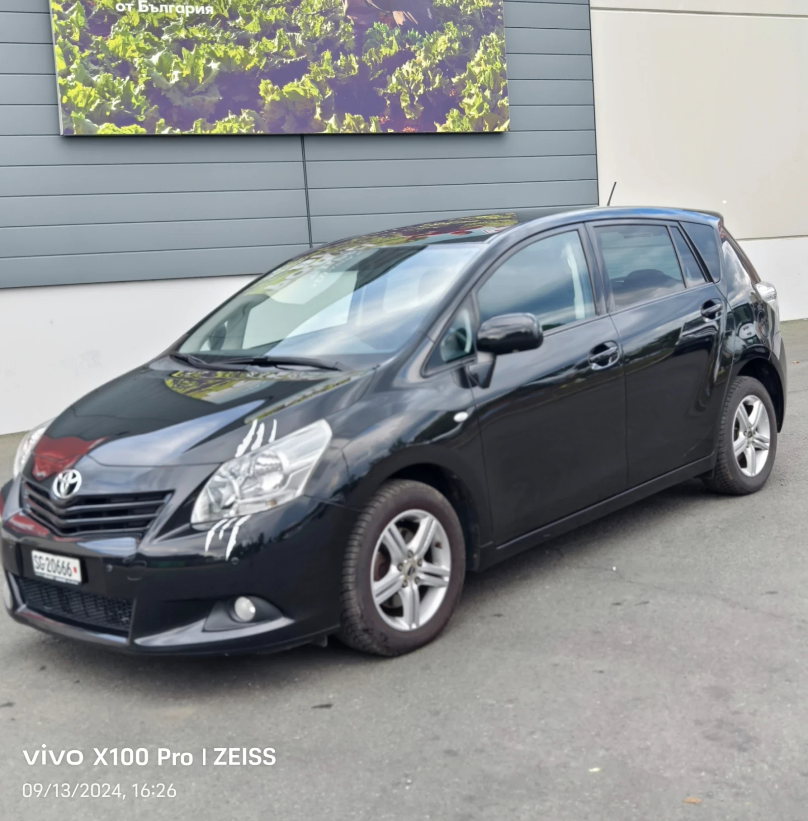 Toyota Verso 1.8i 16V Swiss Autom. - изображение 4