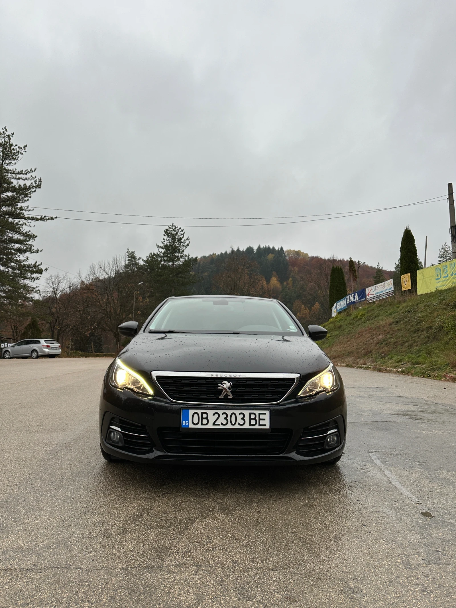 Peugeot 308 Facelift Automatic 130к.с. - изображение 2