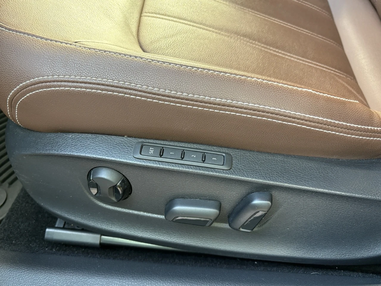 VW Passat R-Line, 2.0 TSI, 38k ,  | Mobile.bg   11