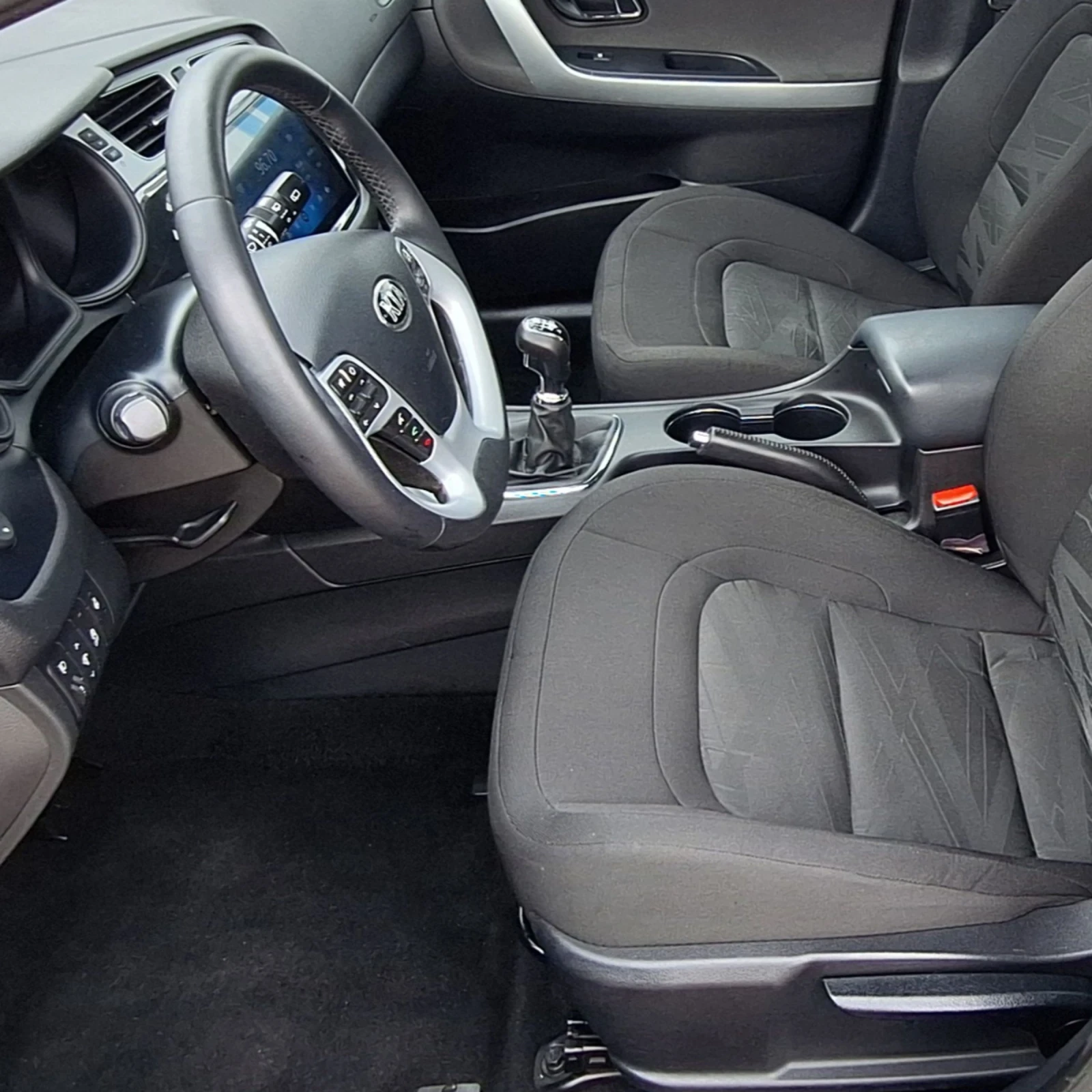 Kia Ceed 1.4-100кс. НАВИ-ПОДГРЕВ - изображение 9