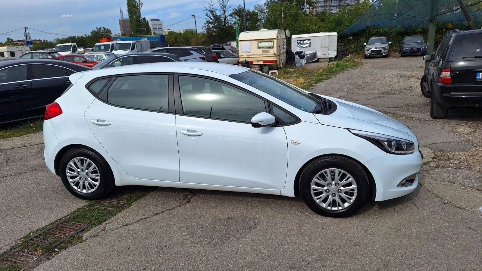 Kia Ceed 1.4-100кс. НАВИ-ПОДГРЕВ - изображение 6