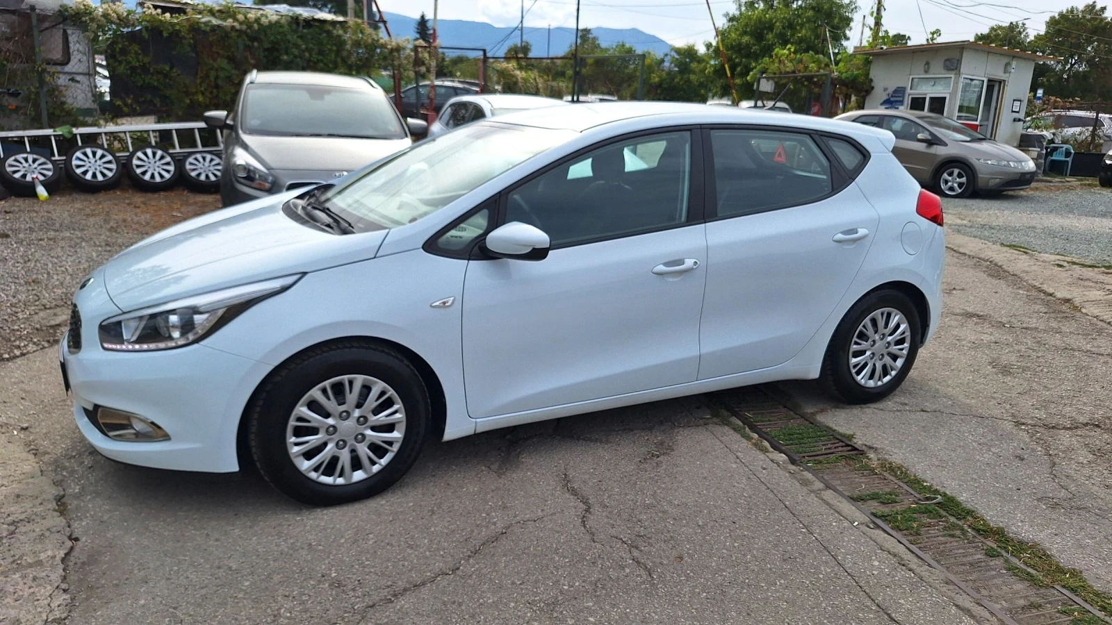 Kia Ceed 1.4-100кс. НАВИ-ПОДГРЕВ - изображение 5