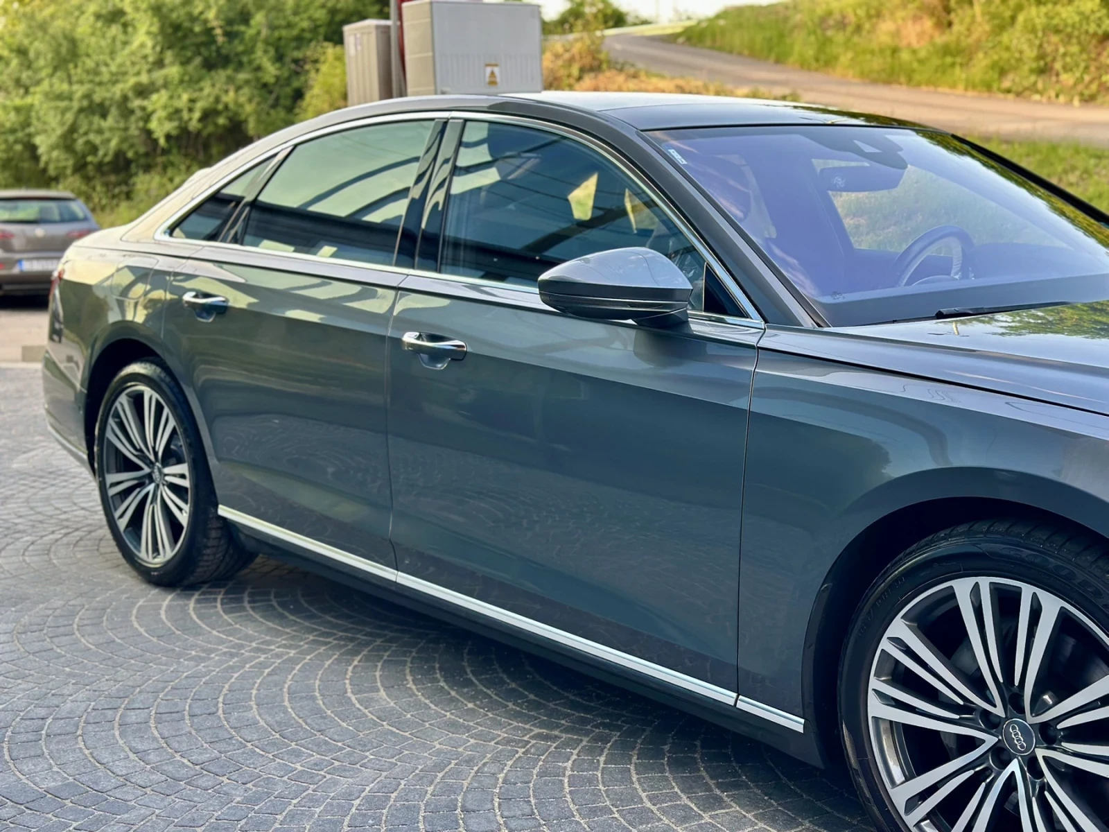 Audi A8  - изображение 8