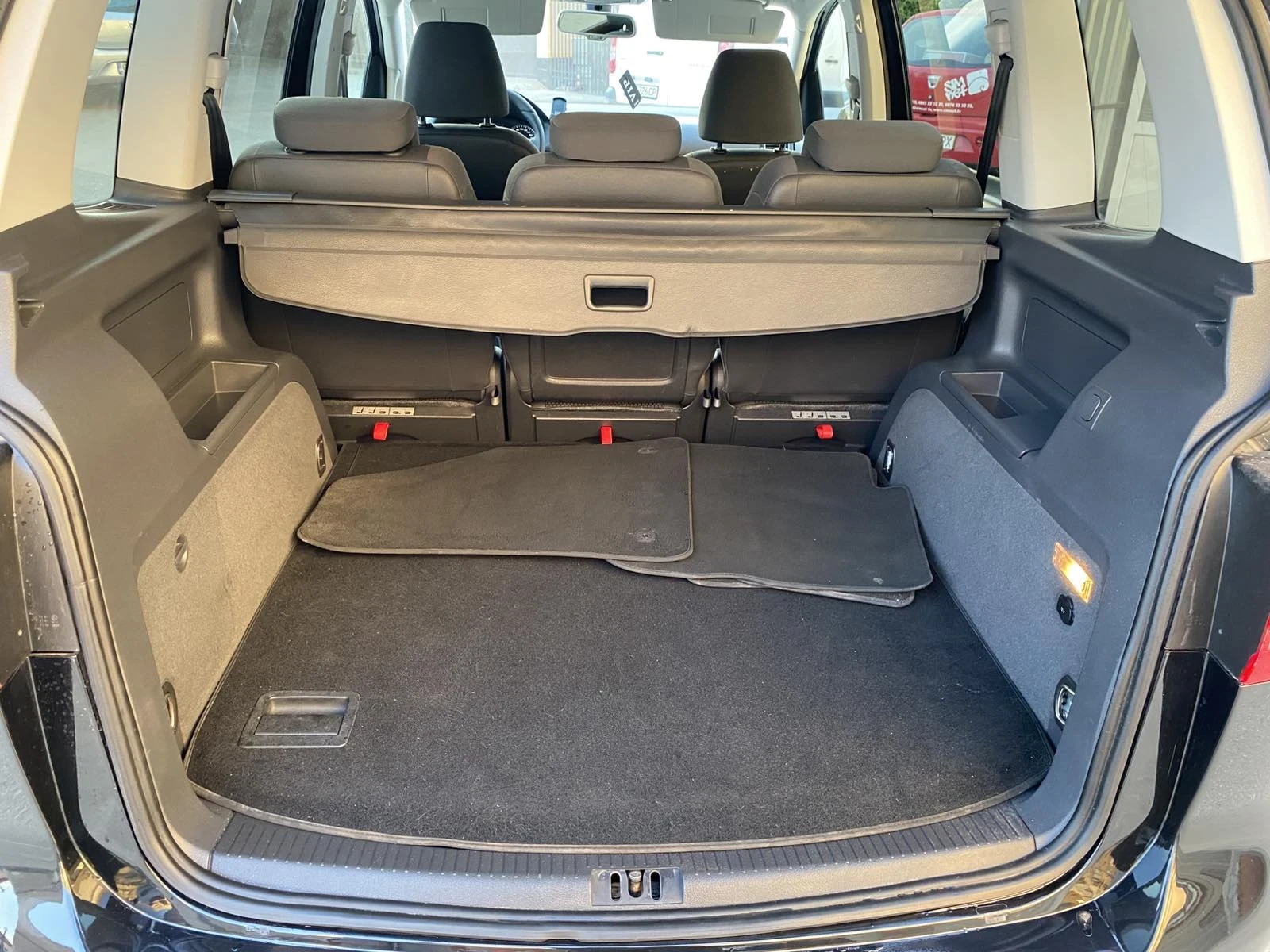 VW Touran 2.0 tdi 140 - изображение 8