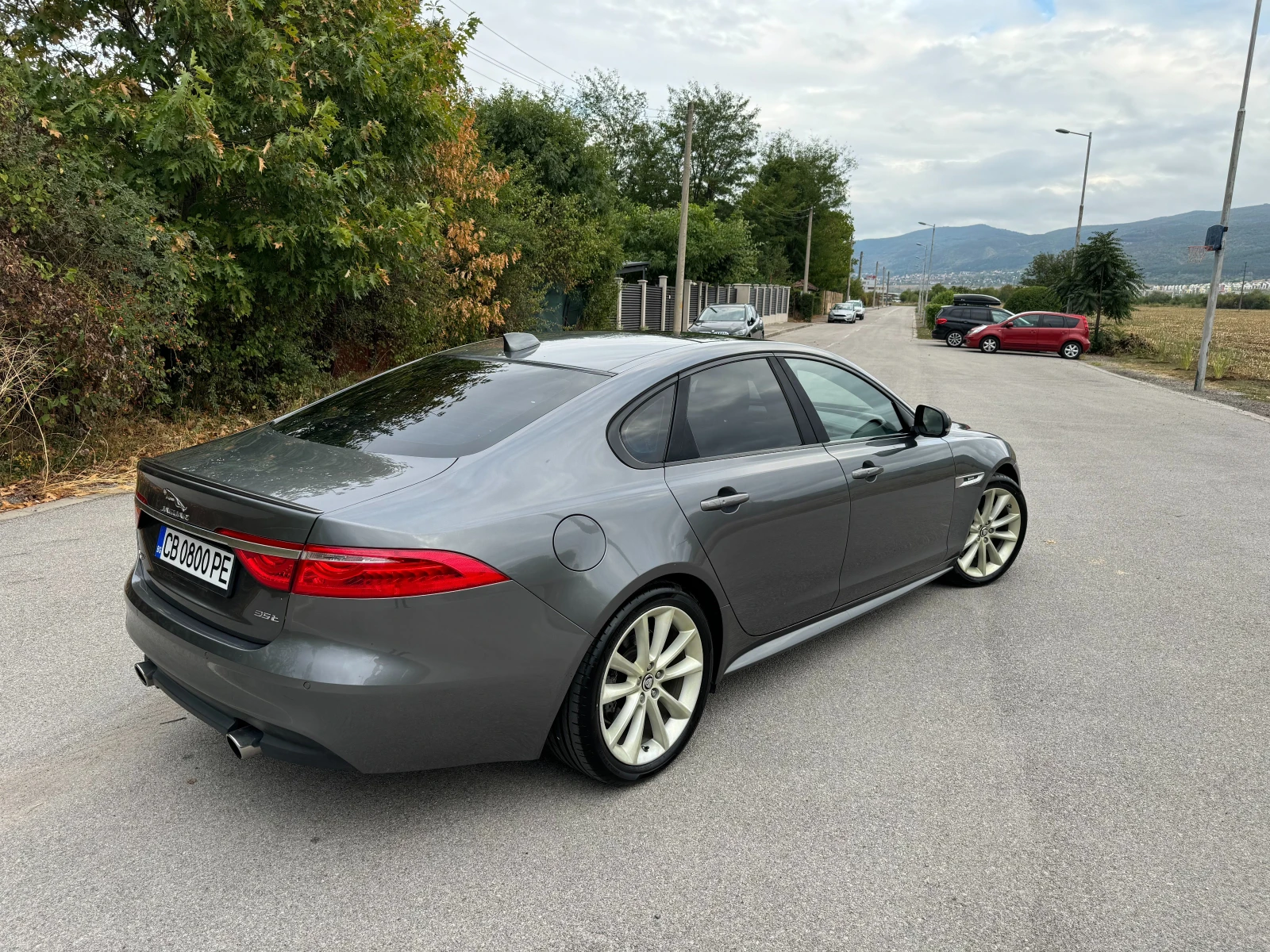 Jaguar Xf 35t - изображение 4