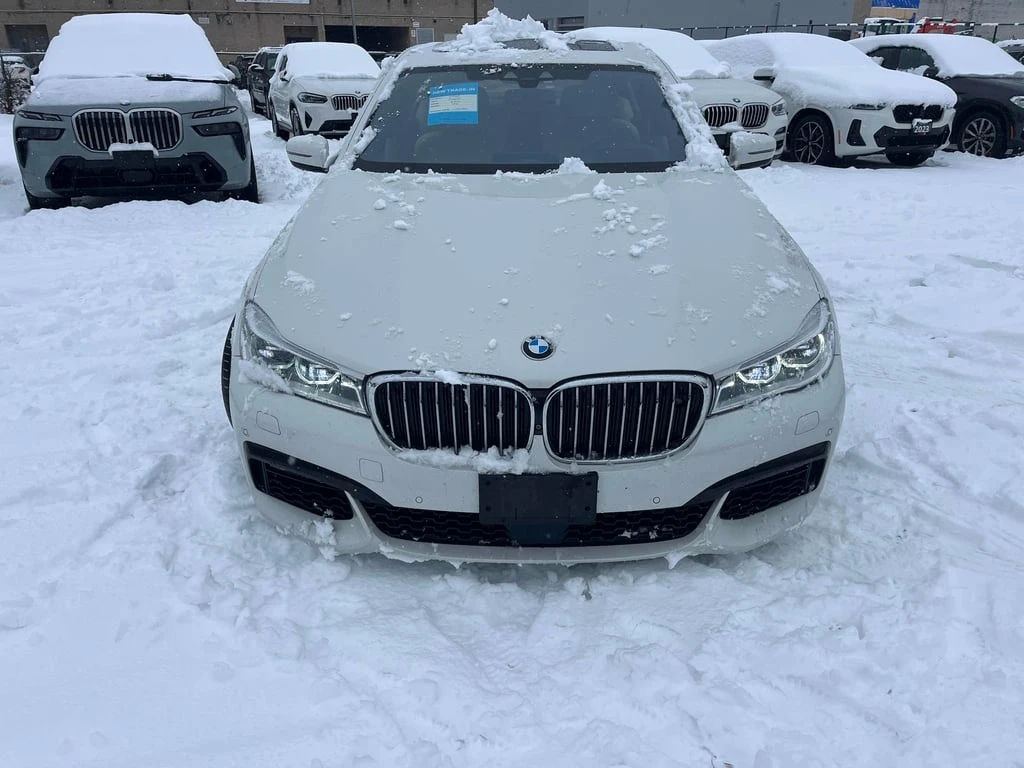 BMW 750 * 750i xDrive * CARFAX * БЕЗ ПЪРВОНАЧАЛНА ВНОСКА - изображение 6