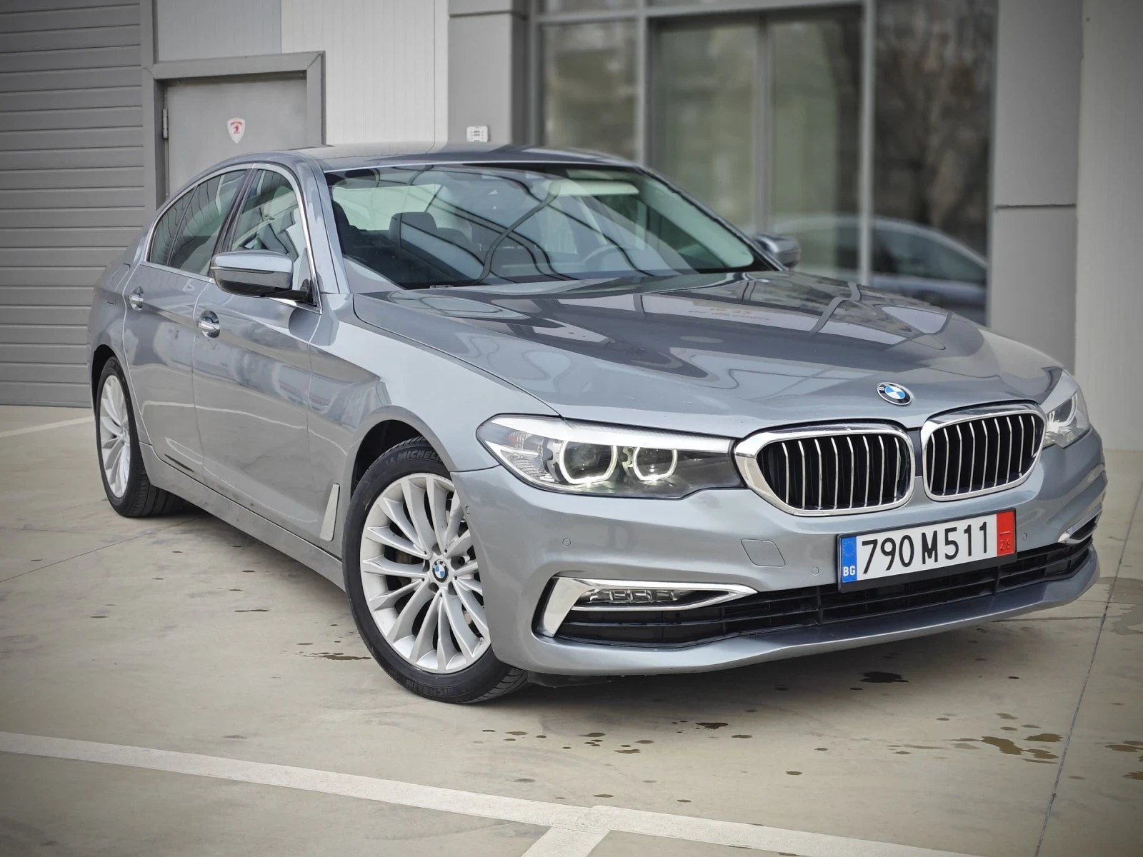 BMW 530 B57/ЛИЗИНГ/Обслужен/Подгрев/Обдухване, снимка 2 - Автомобили и джипове - 52787202