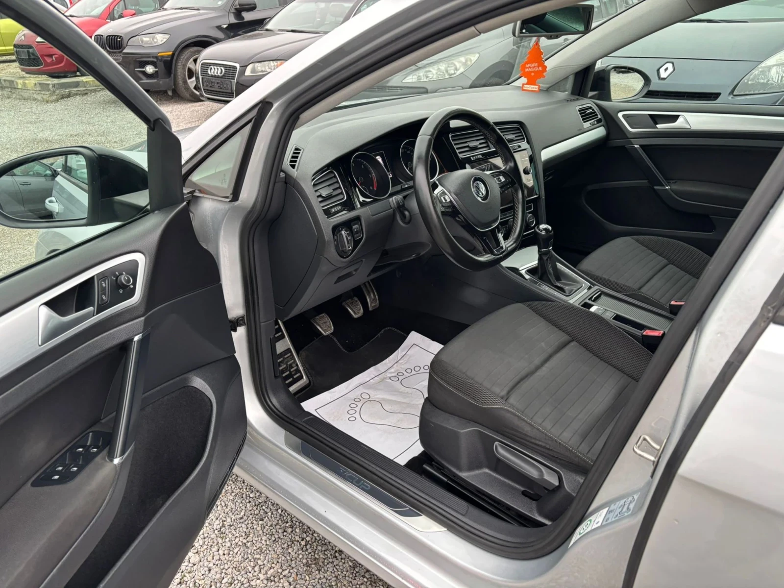 VW Golf 1.6tdi  CUP | Mobile.bg � ����������� 11