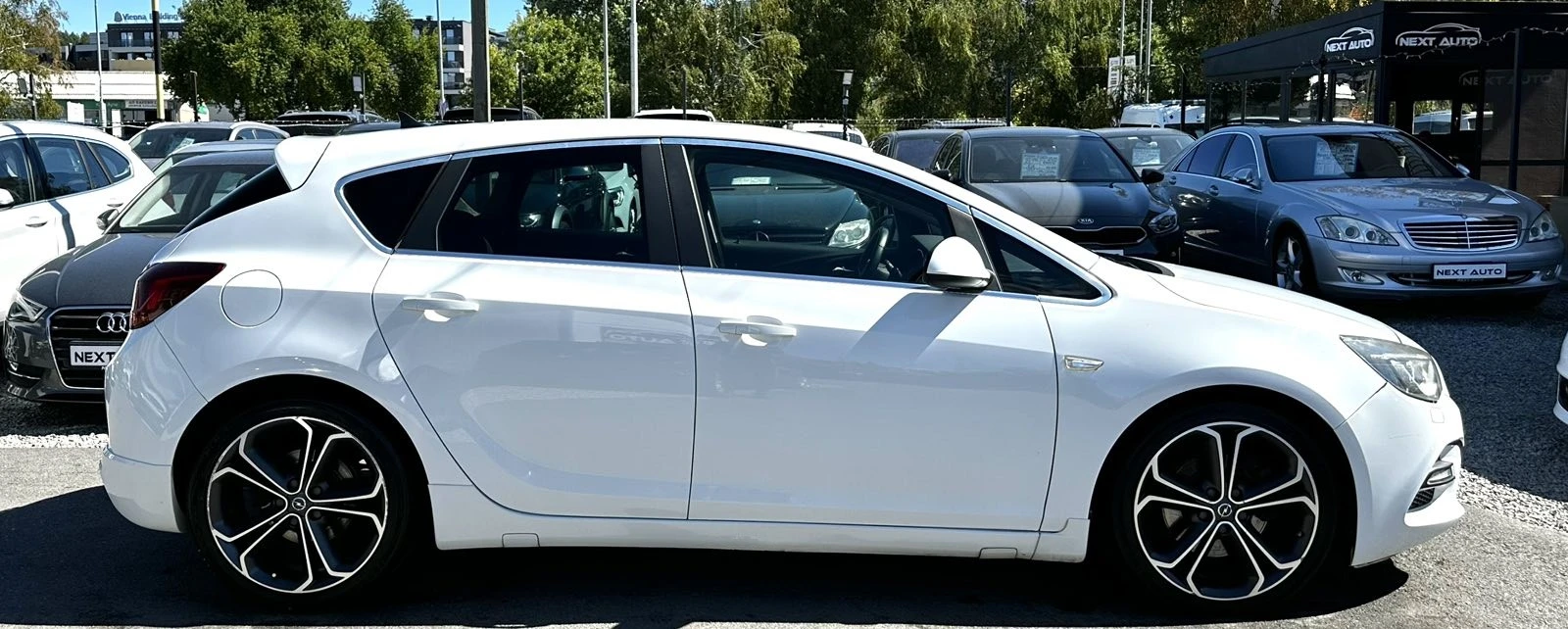 Opel Astra 2.0CDTI 194HP LANE ASSIST BiTURBO EURO5B | Mobile.bg � ����������� 4