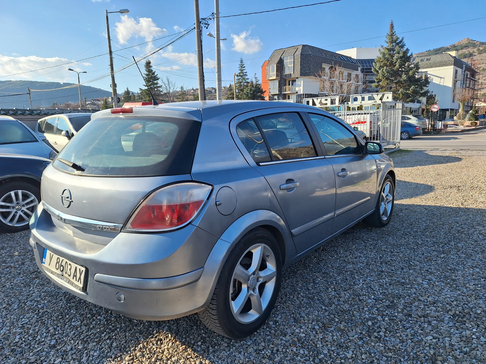Opel Astra 1.7 CDTI COSMO  - изображение 4