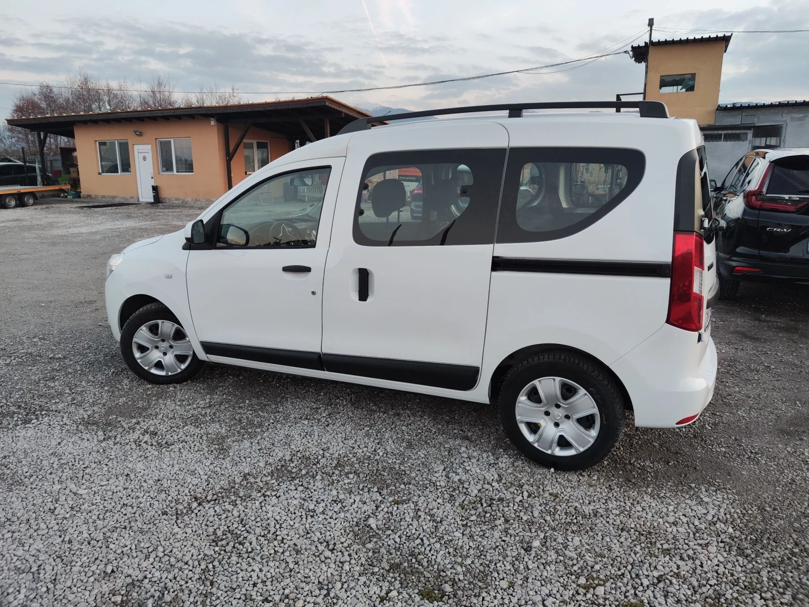 Dacia Dokker 1.6 I  102 к.с., снимка 7 - Автомобили и джипове - 53739516