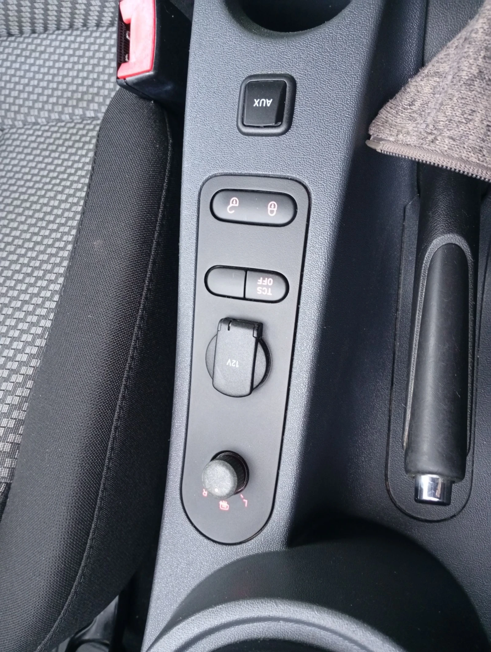 Seat Leon 1.4i Feislif , снимка 13 - Автомобили и джипове - 53758581