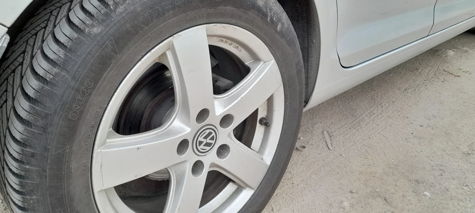 VW Golf Plus 1.9 TDI, снимка 11 - Автомобили и джипове - 54207543