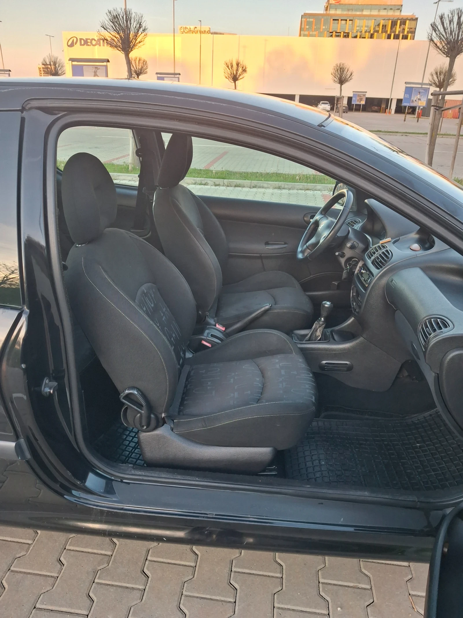 Peugeot 206, снимка 6 - Автомобили и джипове - 54334451