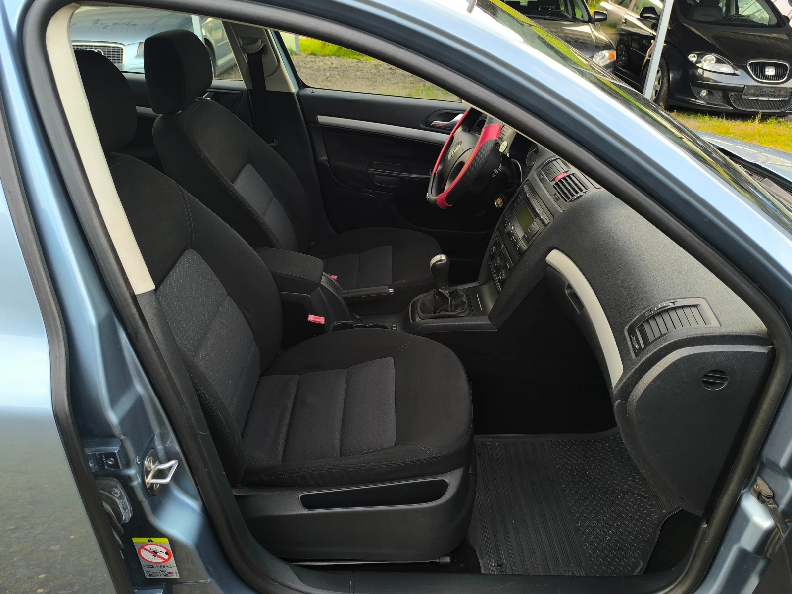 Skoda Octavia -1.9TDI-105кс-4х4-6 скорости-КЛИМАТРОНИК, снимка 15 - Автомобили и джипове - 54428006