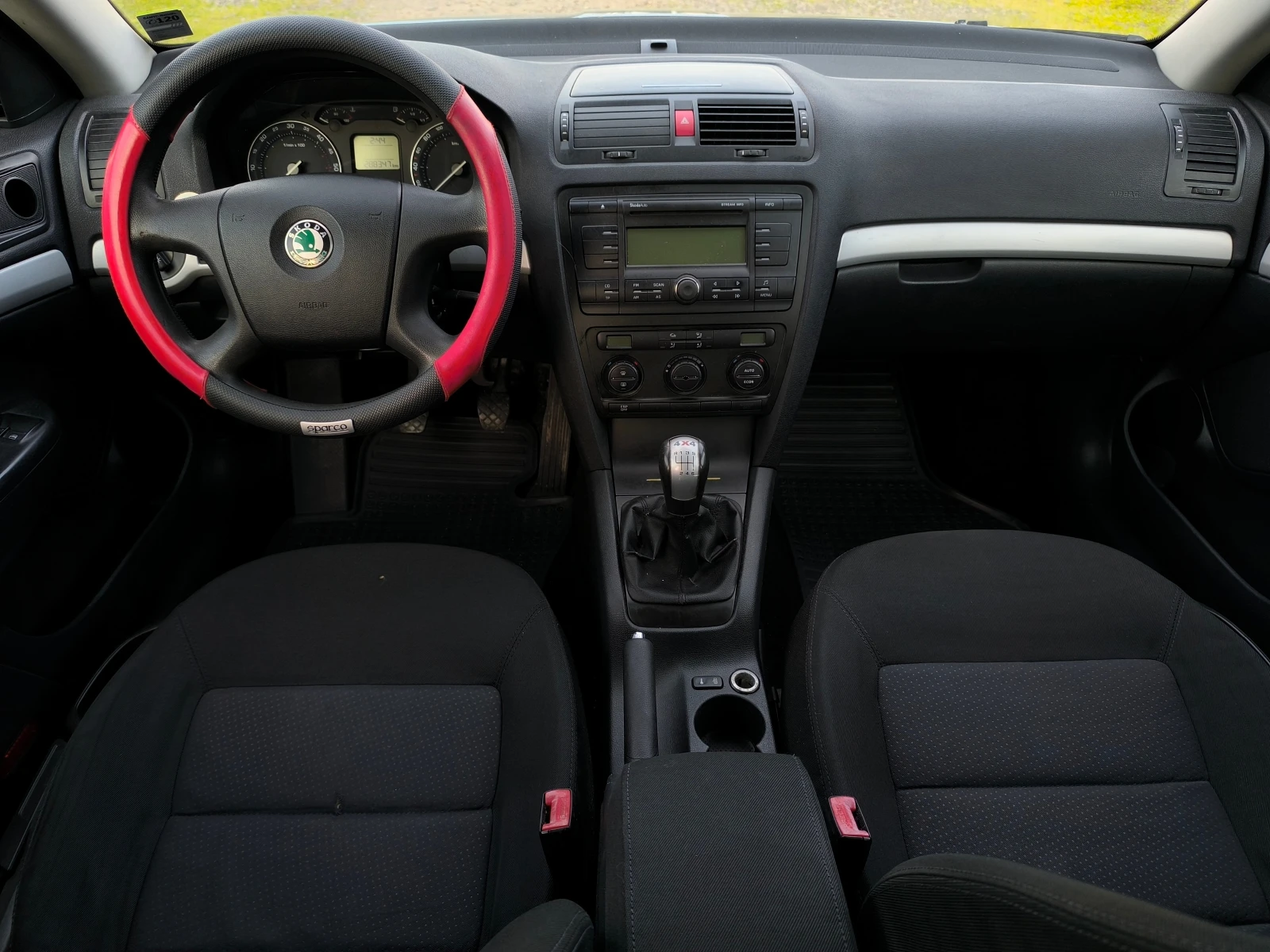 Skoda Octavia -1.9TDI-105кс-4х4-6 скорости-КЛИМАТРОНИК, снимка 13 - Автомобили и джипове - 54428006