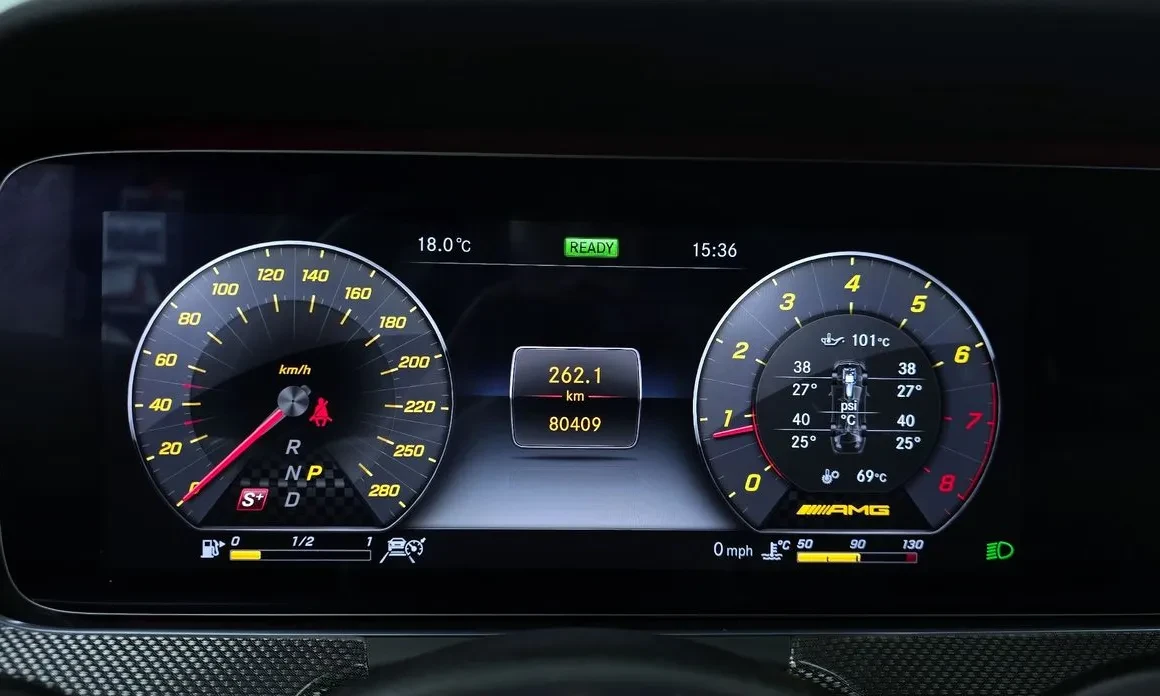 Mercedes-Benz E 53 AMG BURMESTER / ОБДУХ / AIRMATIC / 360 / PANO / FULL, снимка 10 - Автомобили и джипове - 54581012